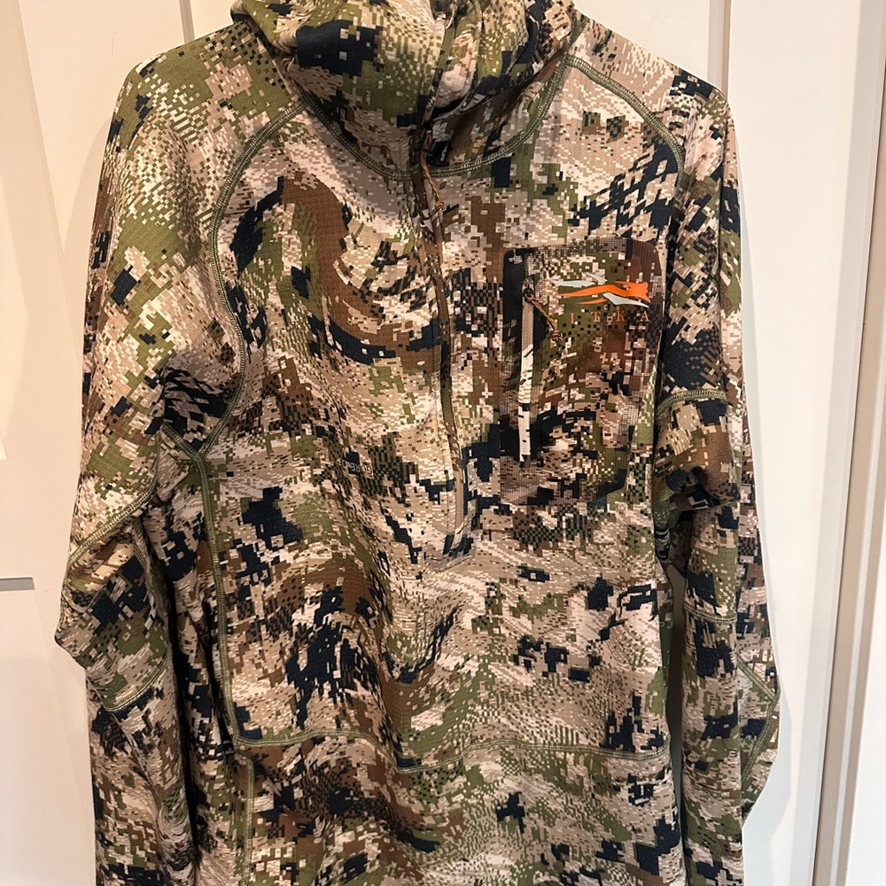 Camouflage Hooded Sweatshirt